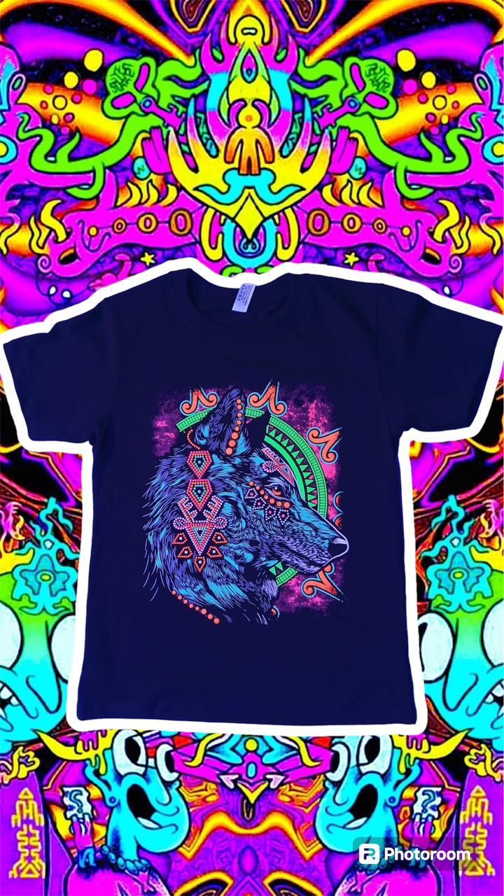 🐺🐺 Camiseta acuarela y puntillismo lobo perfil🐺